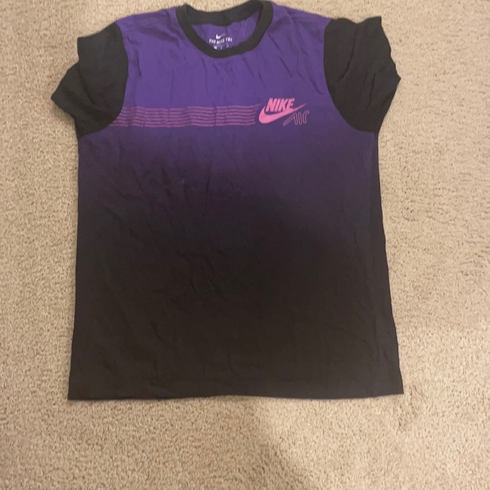Nike Tee. Good condition